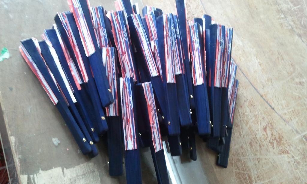 Cloth Folding Fans With Bamboo Ribs Cloth Folding Fans With Bamboo Ribs